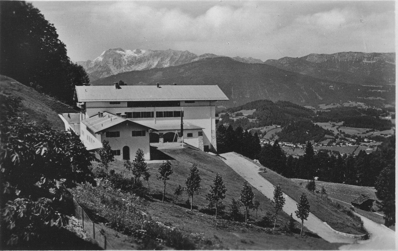 File:Berghof Obersalzberg.jpg - Wikimedia Commons