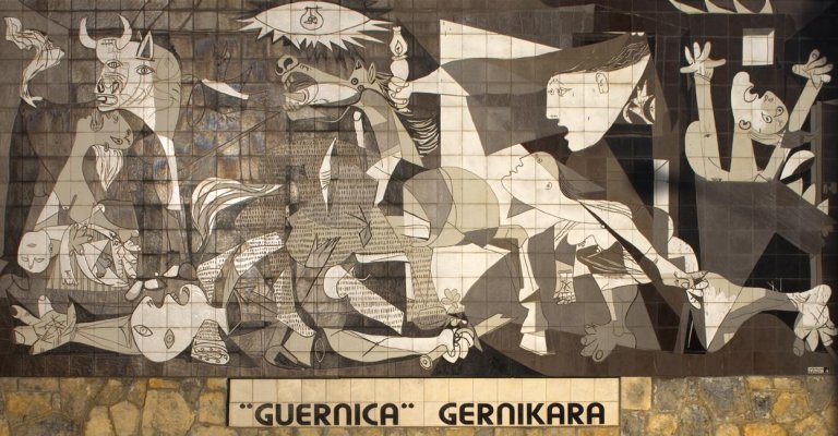 
"Guernica" de Picasso : Un Cri de Révolte Contre la Guerre

