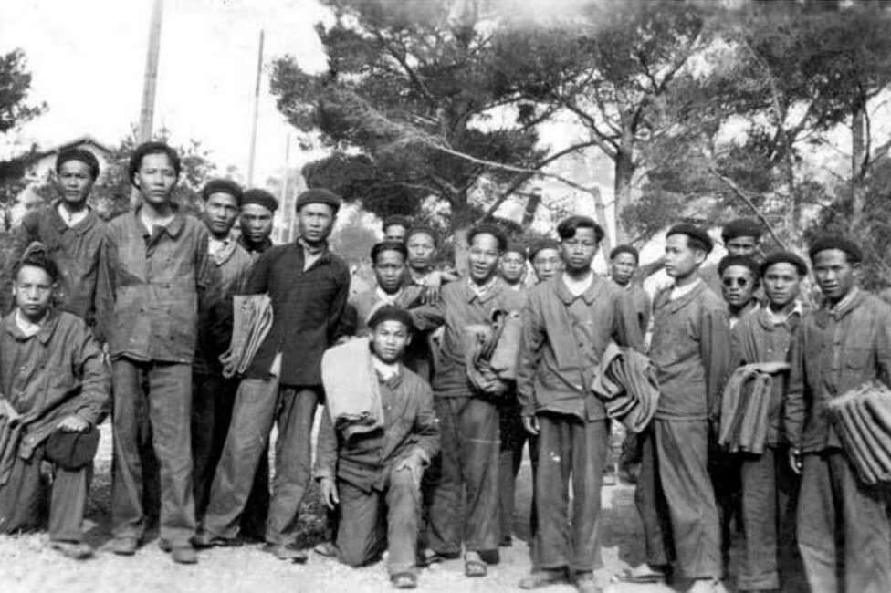 
La Vie des Travailleurs Immigrés Vietnamiens en France : Histoire, Intégration et Défis
