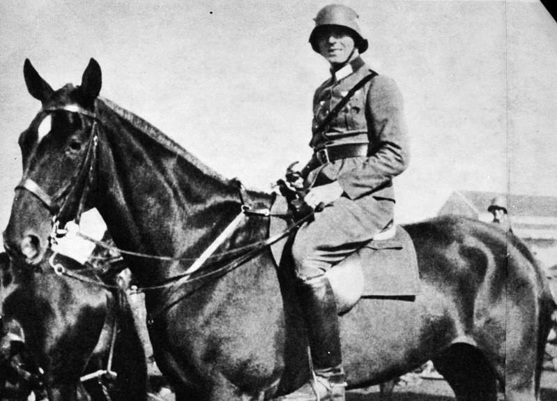 
Claus von Stauffenberg : Un Complot pour Sauver l’Allemagne et le Monde
